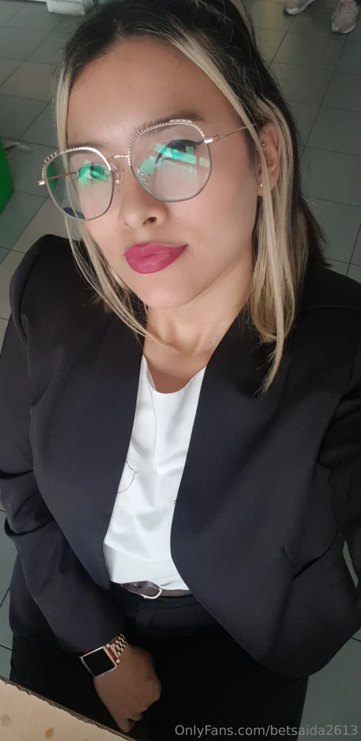 Do you like it like that or do you prefer me sexy 