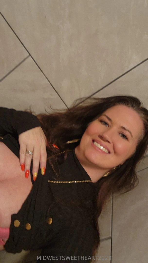 Tonight out and about having fun part 1 
