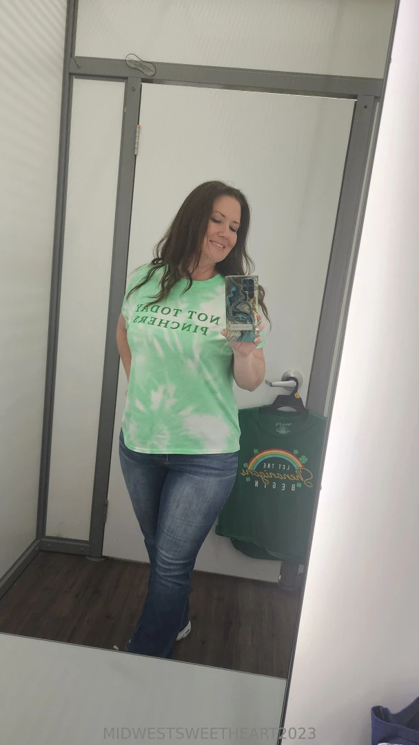 Getting ready for the party tonight which one do you like who else is part 1 