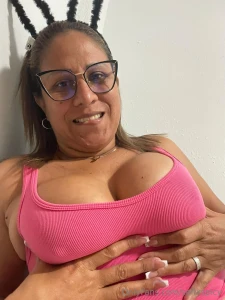 Bustysabrinaxxx is waiting for you so we can play and be the part 1