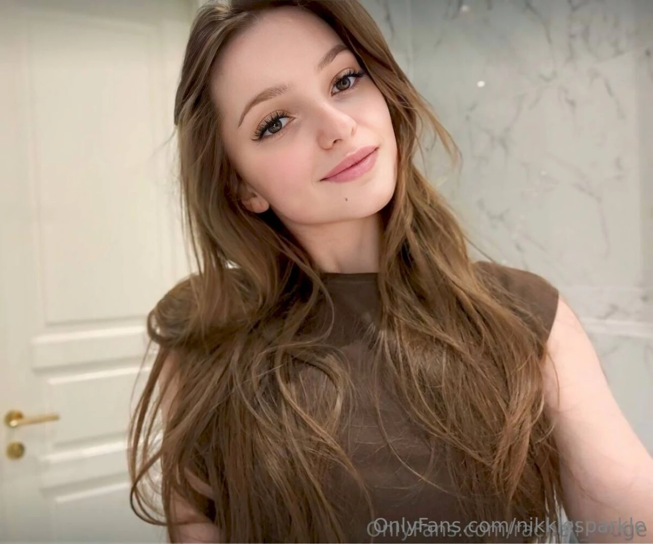 Do you see this cute student rachel_sweet but she is ready to show you part 717 