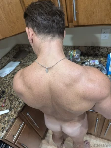Cooking in the nude part 1