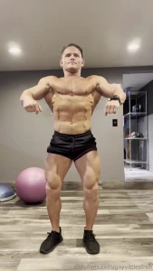 Getting all the hands-on help i need from my posing flexing trainer