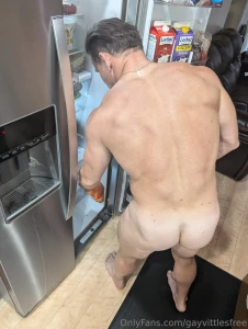 Good morning just rummaging for a quick breakfast but i m definitely
