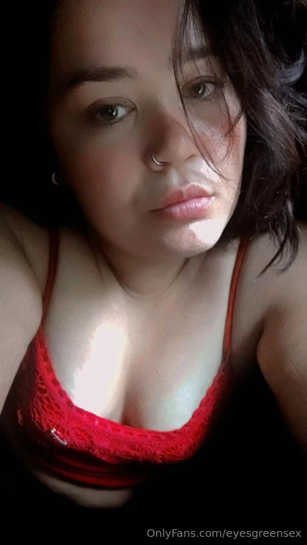 Eyesgreensex hi babe are you looking for a girlfriend here i am ready part 3 