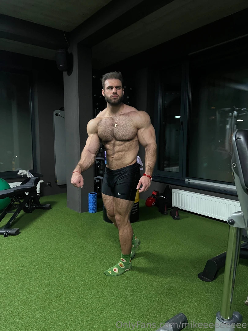 This how i squeezing pec 