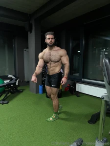 This how i squeezing pec