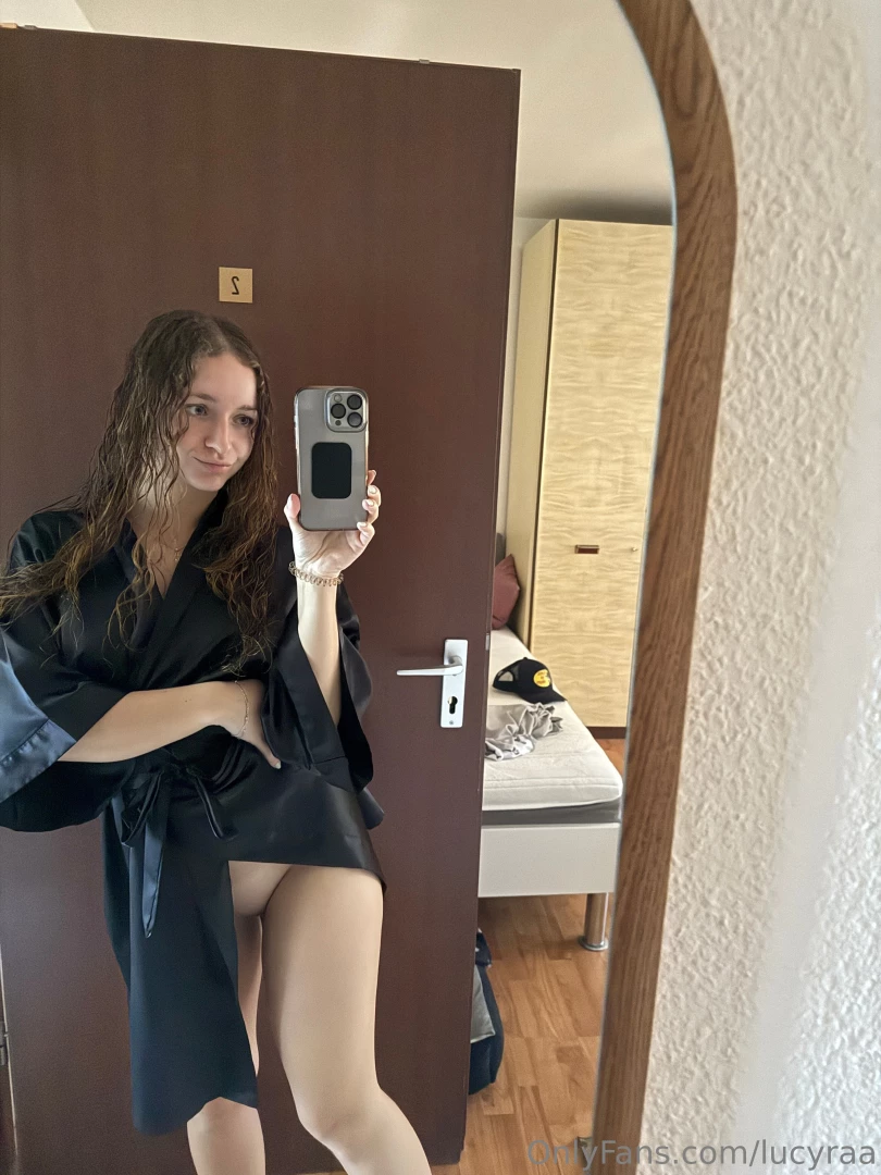 Upsi your girl is naked 