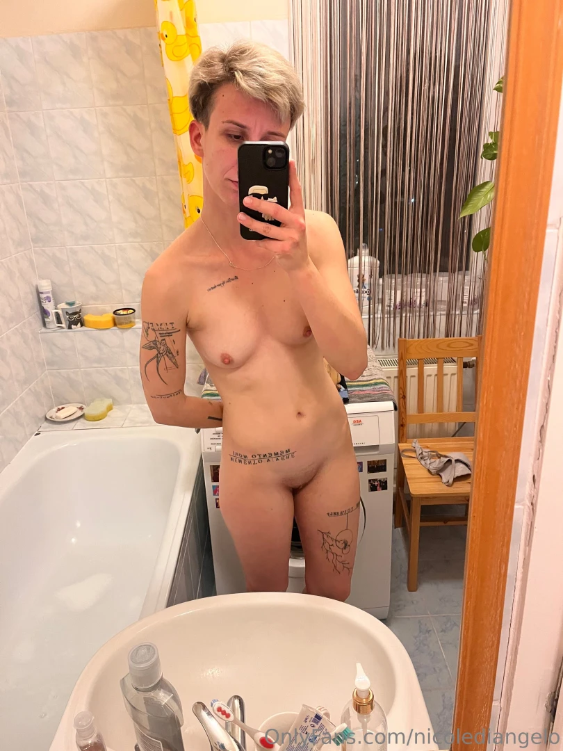 The day is over are you coming to take a bath with me 