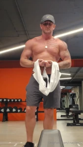 Would you watch if i started goin live again or come on the live with