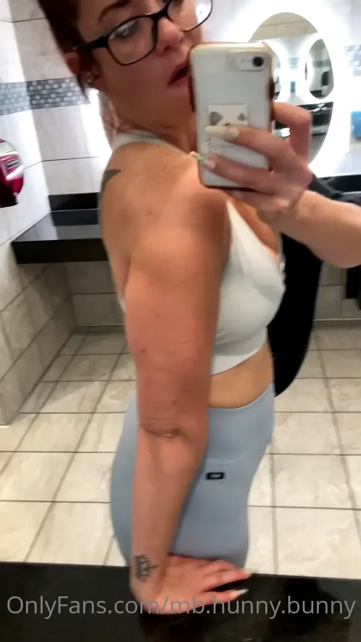 Had to sneak a peek when the gym attendant went around the corner 