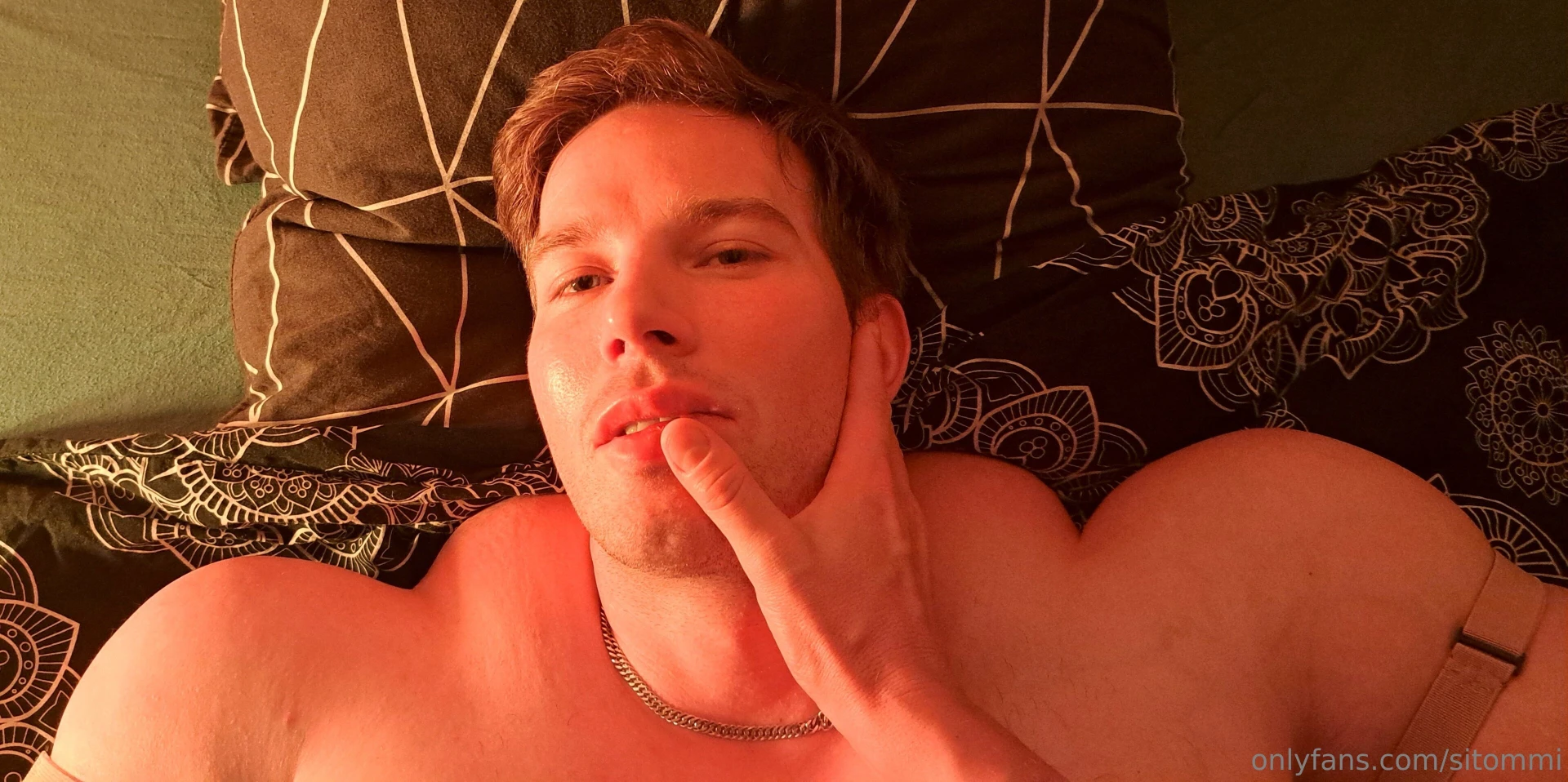 Hi have a nice friday evening everyone look who came to visit me mr part 2 