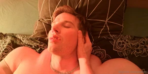 Hi have a nice friday evening everyone look who came to visit me mr part 4