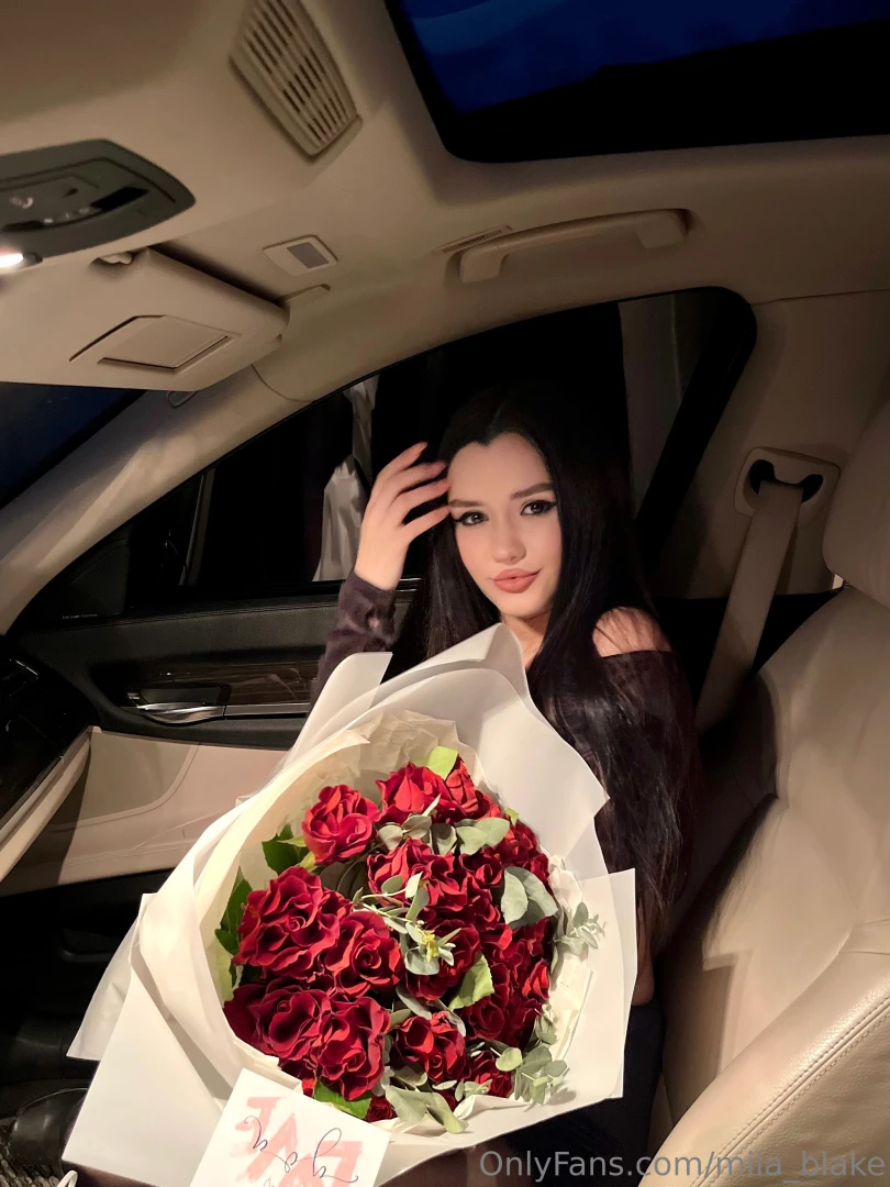 A little treat just for you who s ready to be spoiled tonight 