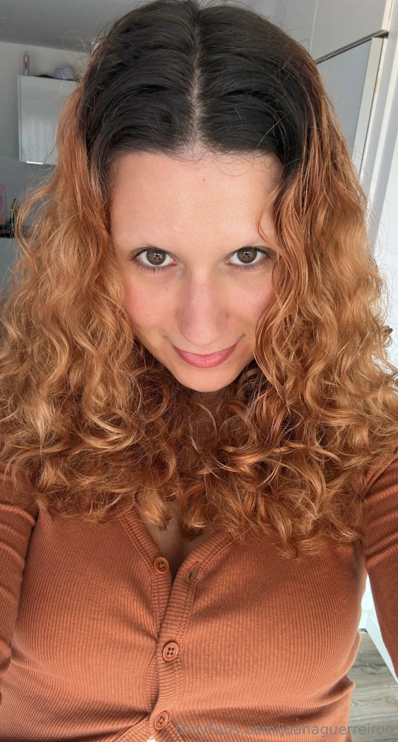 Com ou sem sobrancelhas 