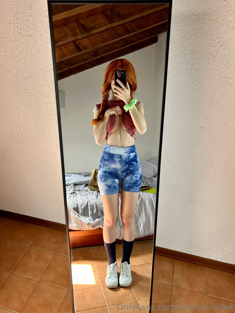 Am i the only one who checks her body every single day to see if it 