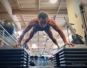 Superman explosive push up