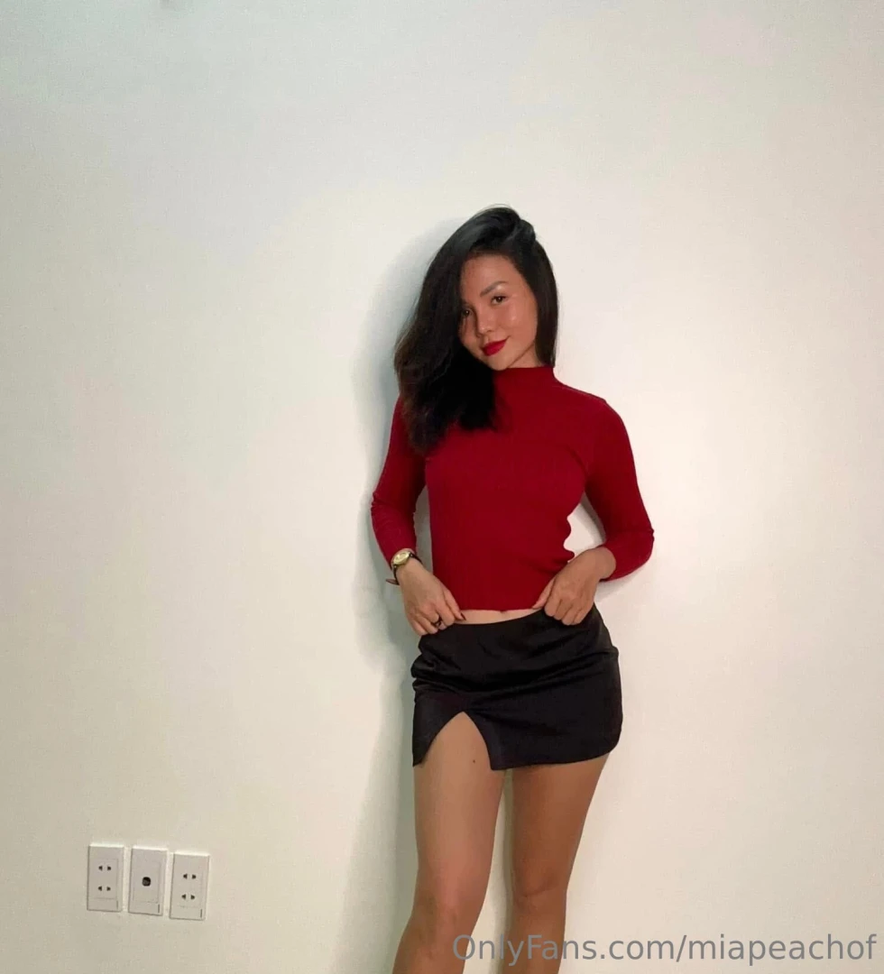 Can you guys tell me if i look good in red 