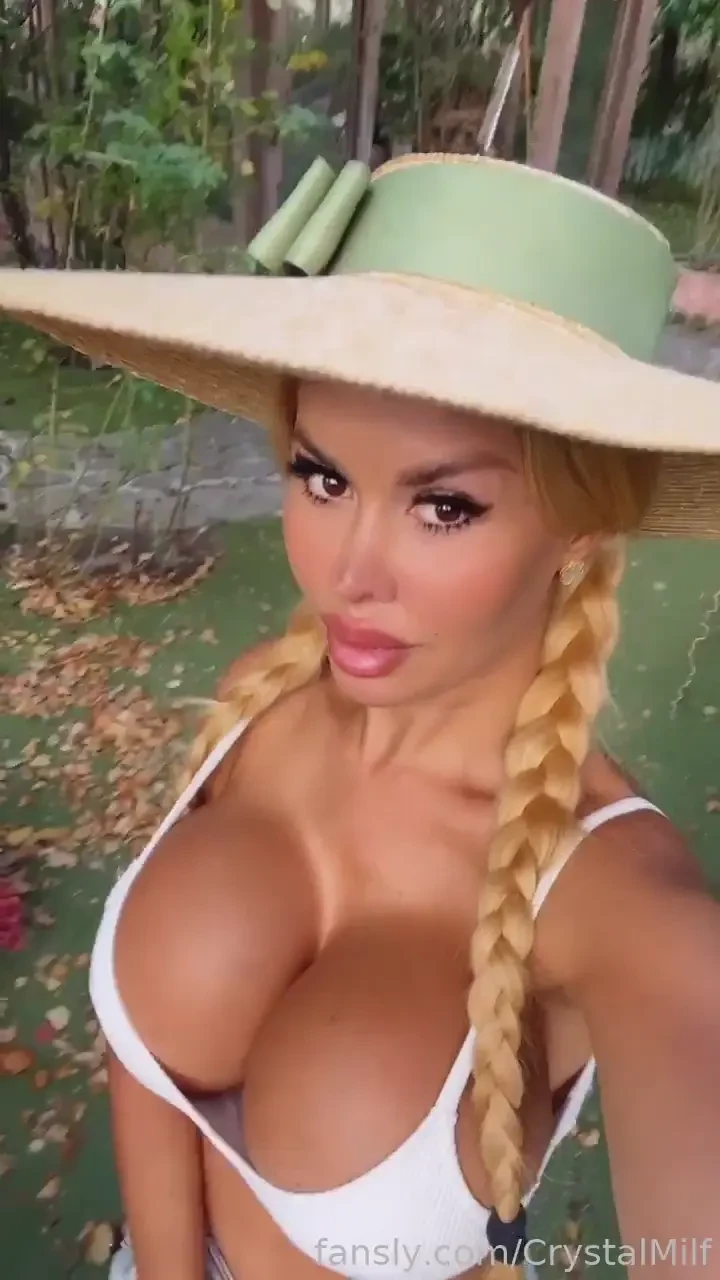 Happy weekend fyp mature bigboobs milf titfuck fakeboobs ass bigass 