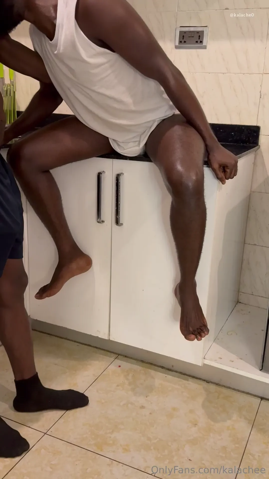 Bro was like yeah fuck me in the kitchen before i end up in bed 