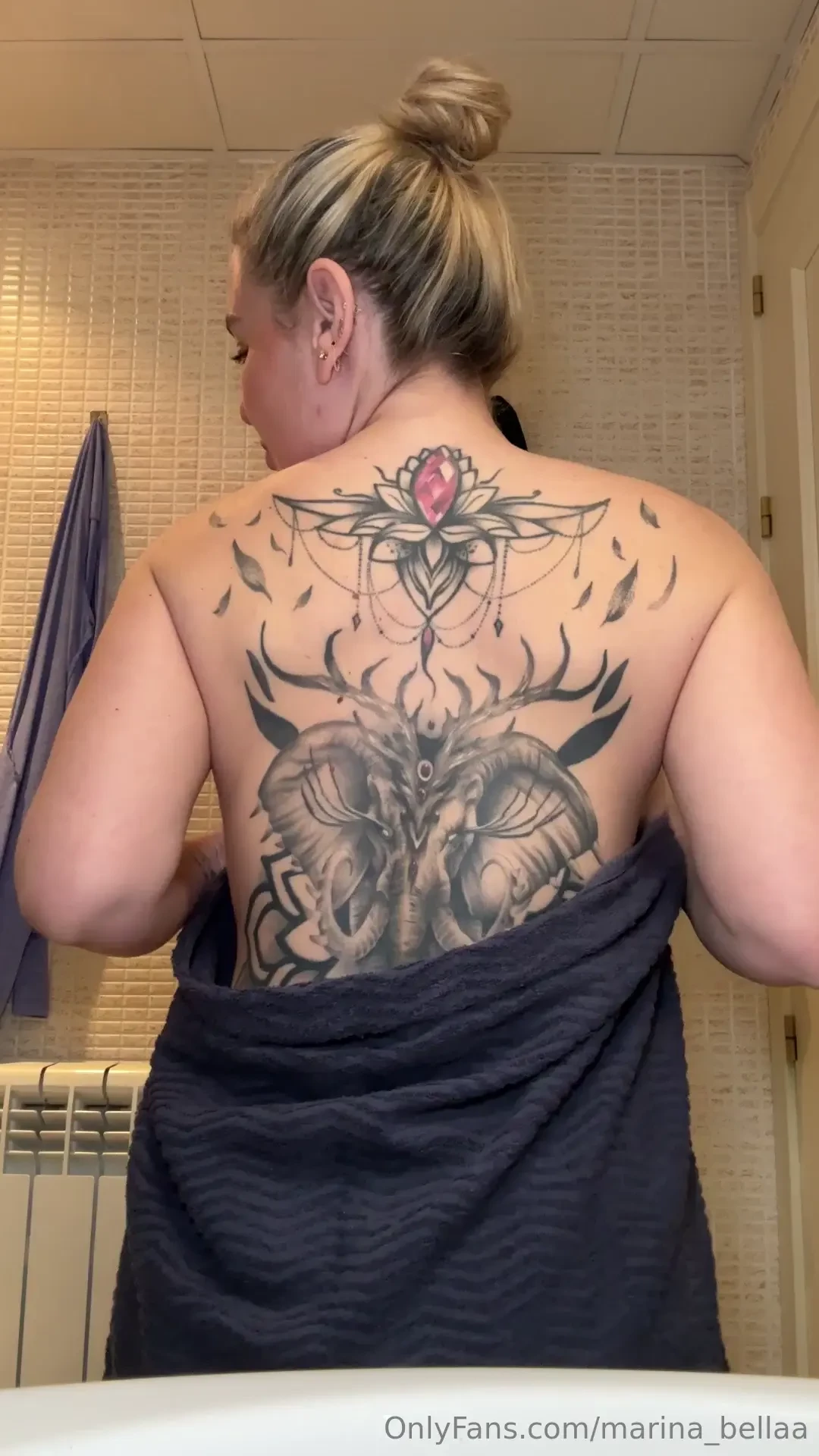 Quieres una esposa sexy pues aqu me tienes mi amor te espero en mi dm 