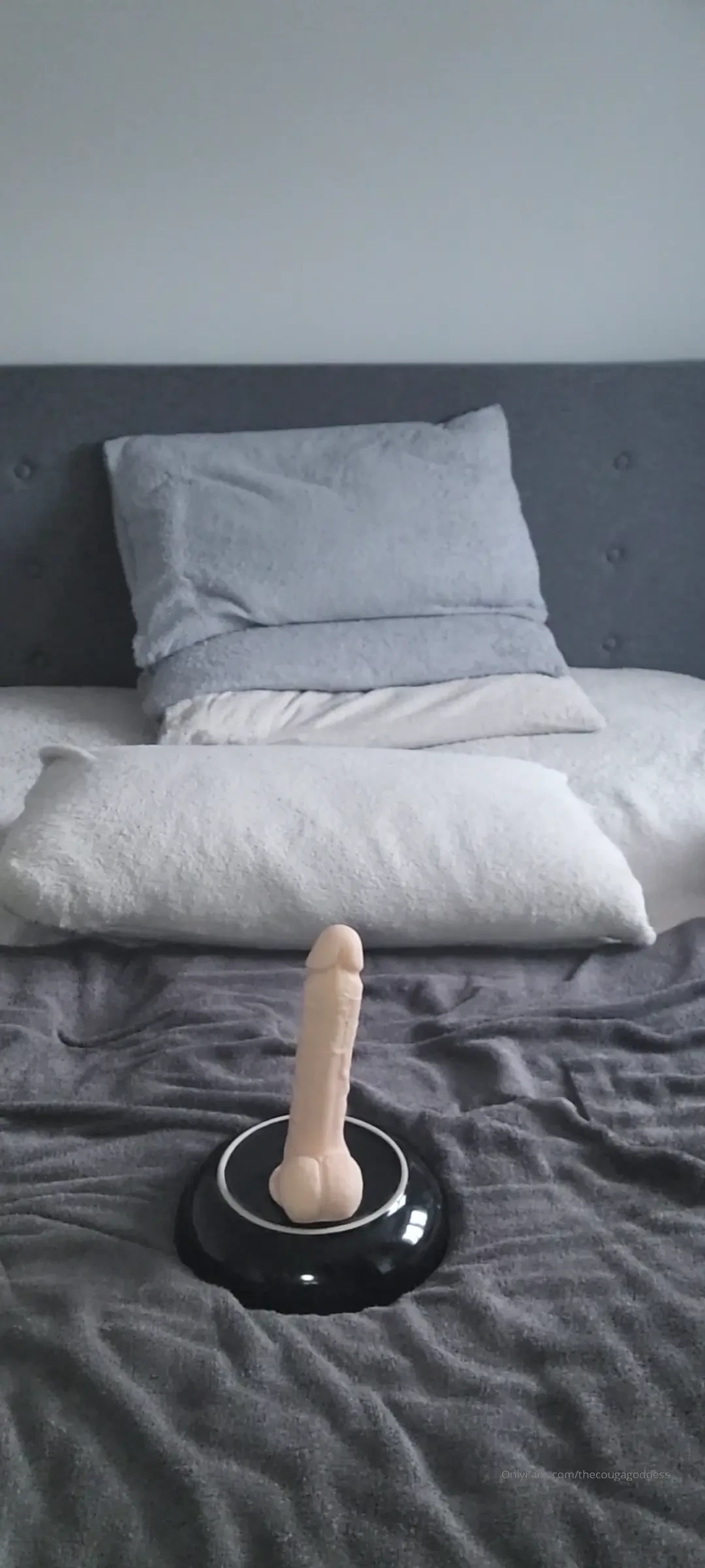 Mami looks so sweet amp innocent pussy still needs a pounding tho 