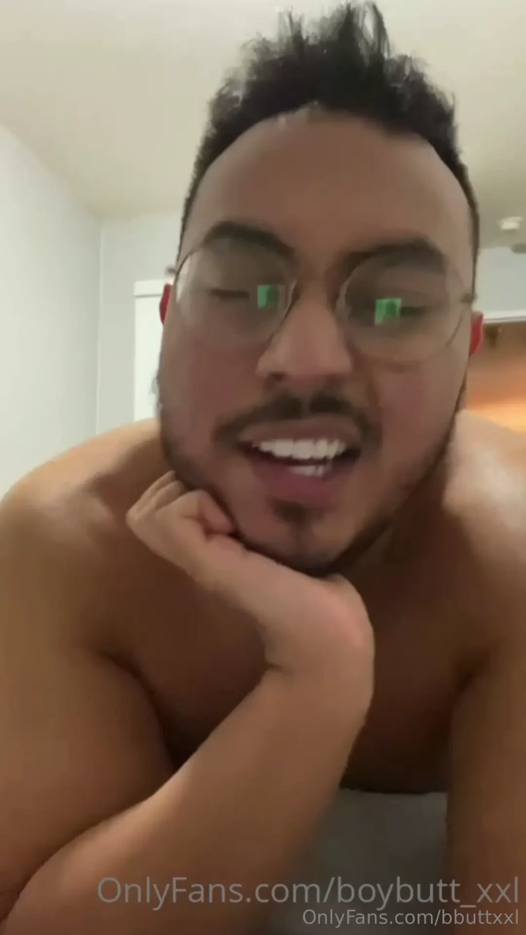Unserious sexy throwback waxing my ass for the first time thought i d 