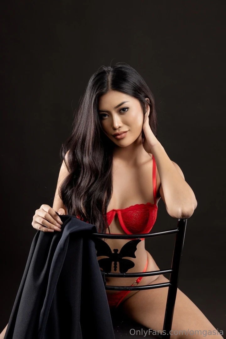 Even though i really liked the black i think the red just does my body part 3 