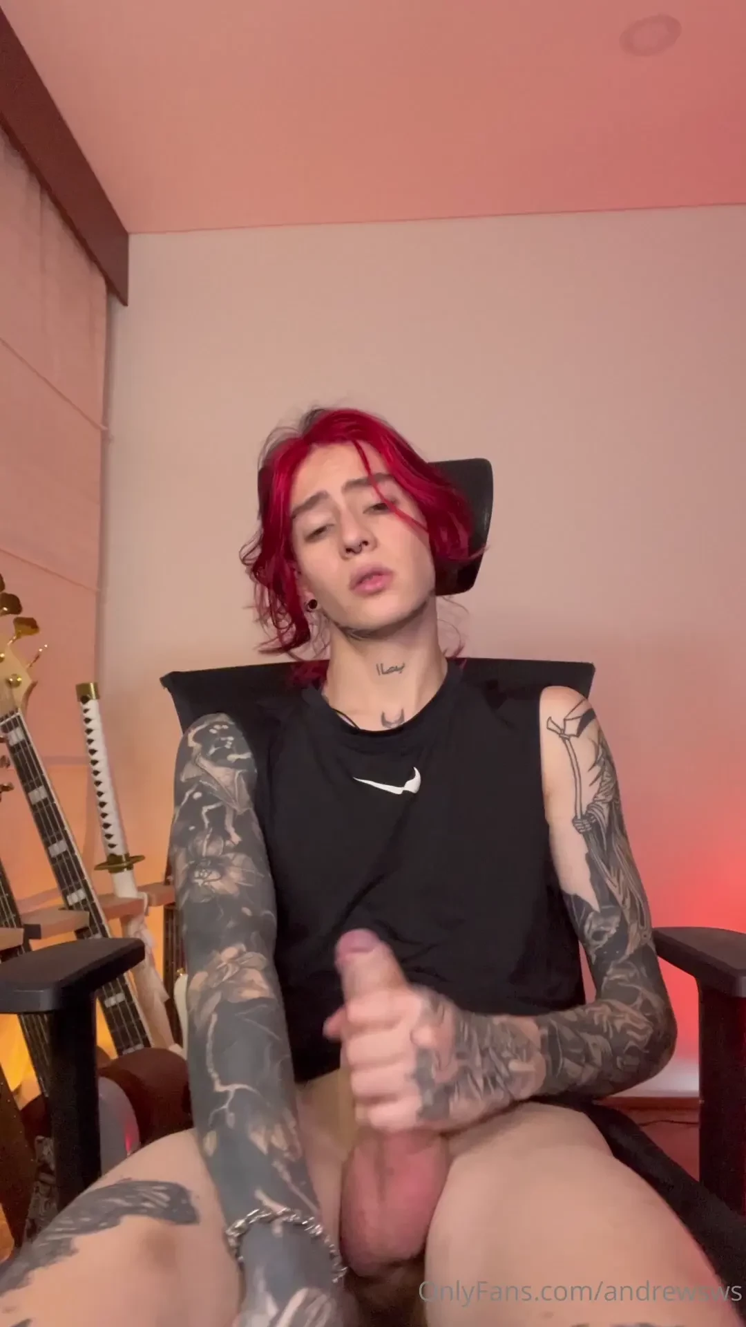 Do you want to take off my shirt and suck my big cock 