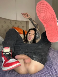 Who would like to fuck me with my red jordans someone please fuck me part 4