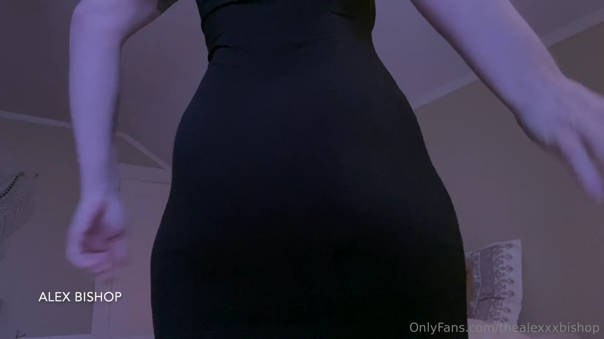 Jiggling my butt in a tight dress before revealing my ass cheeks i 