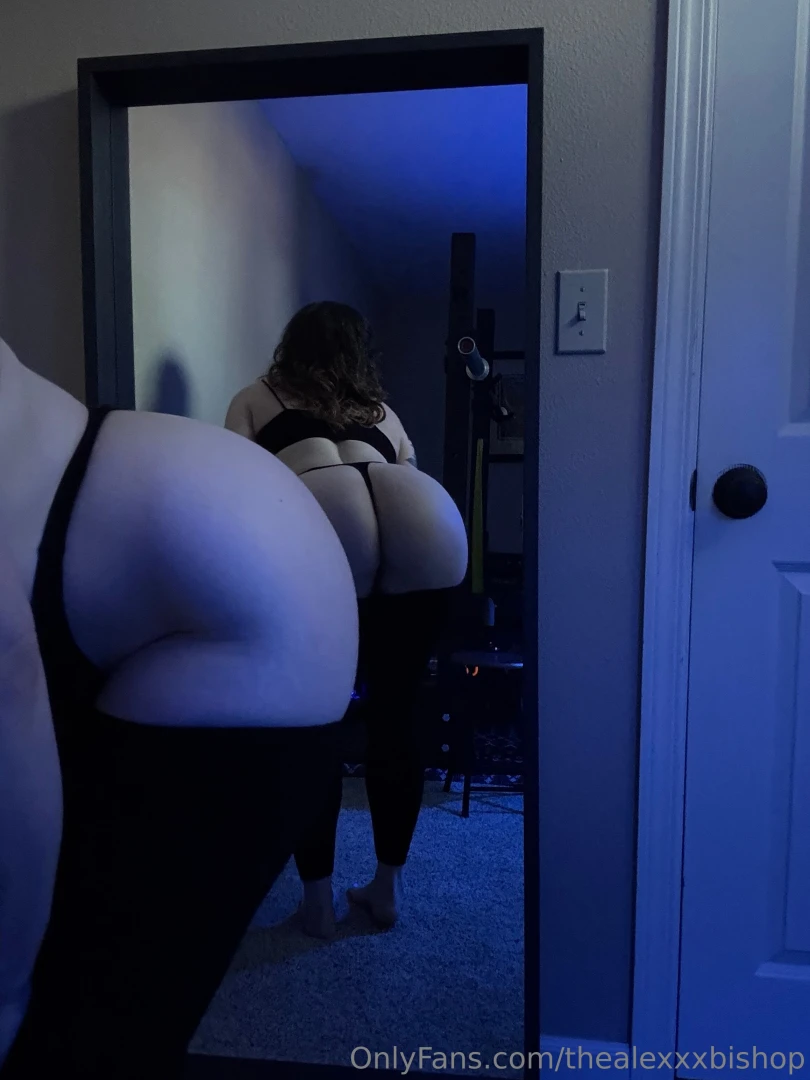 Milf monday in the gym part 2 