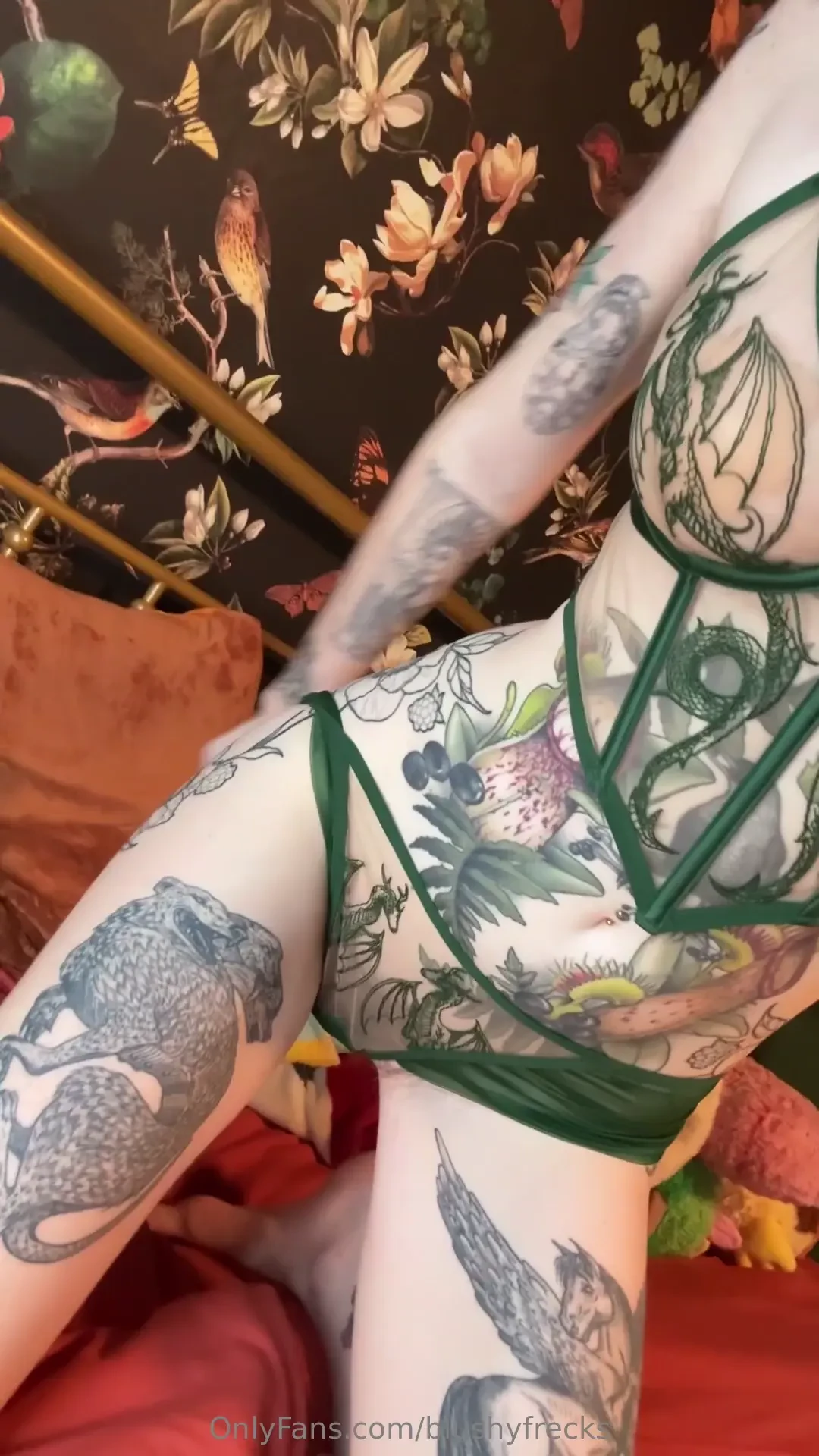 I like how the bush peeks out in these undies 