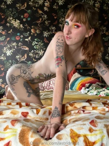 Could use a king to fill up my queen bed and something else