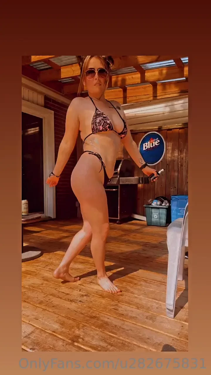 Want to cum and join me in the sun by the pool 