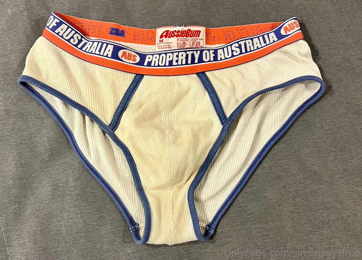 Wanna keep these with u so u can smell them use them maybe even mix 