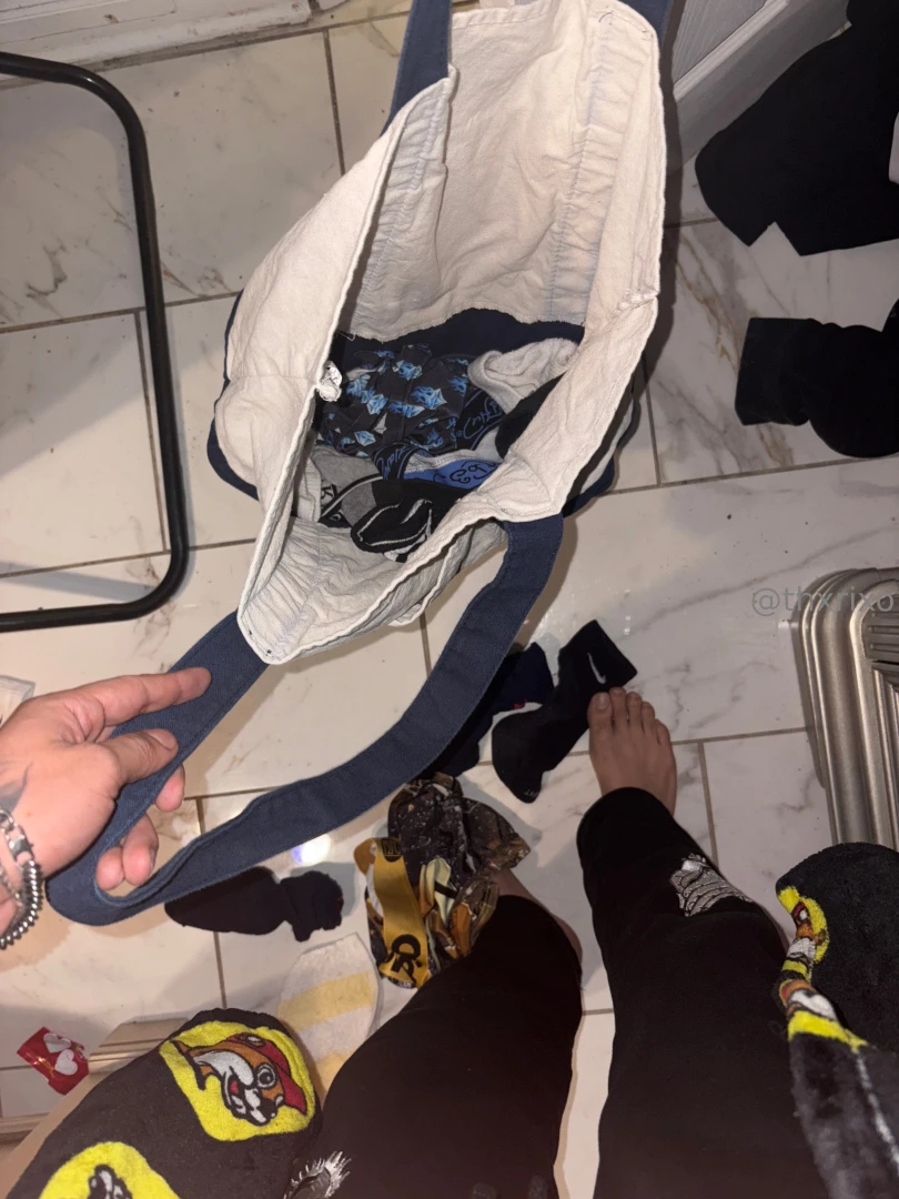 Trading feet pics with my homie thought id share them with u guys part 13 