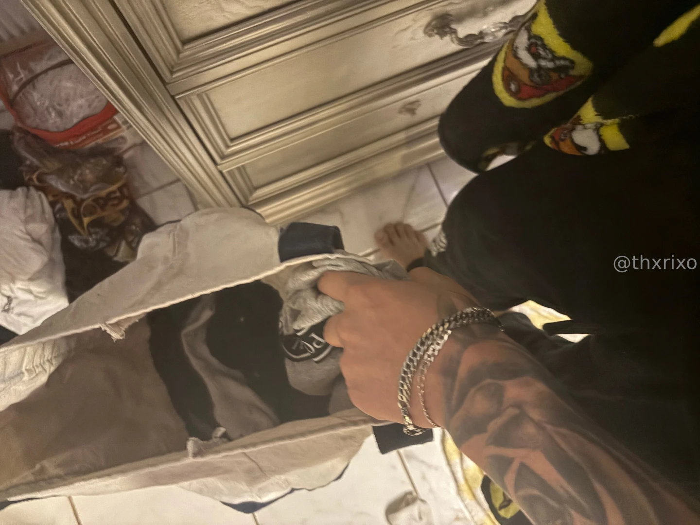 Trading feet pics with my homie thought id share them with u guys part 17 