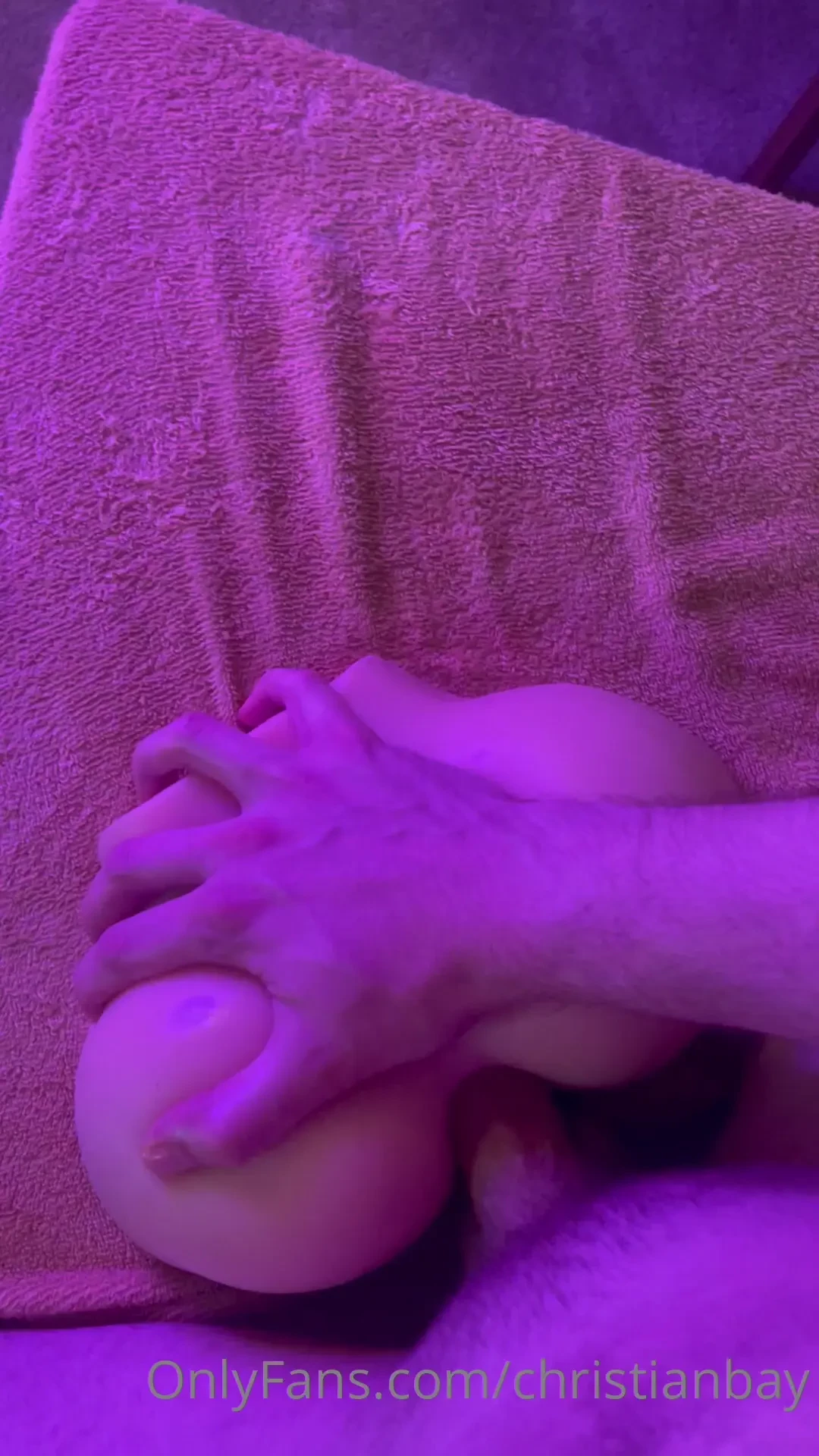 I love this toy who wants to see me cum part 1 