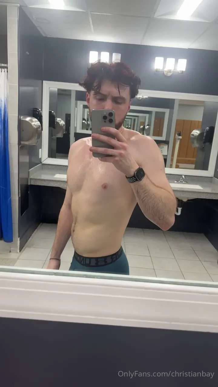 Sweaty stinky gym rat 