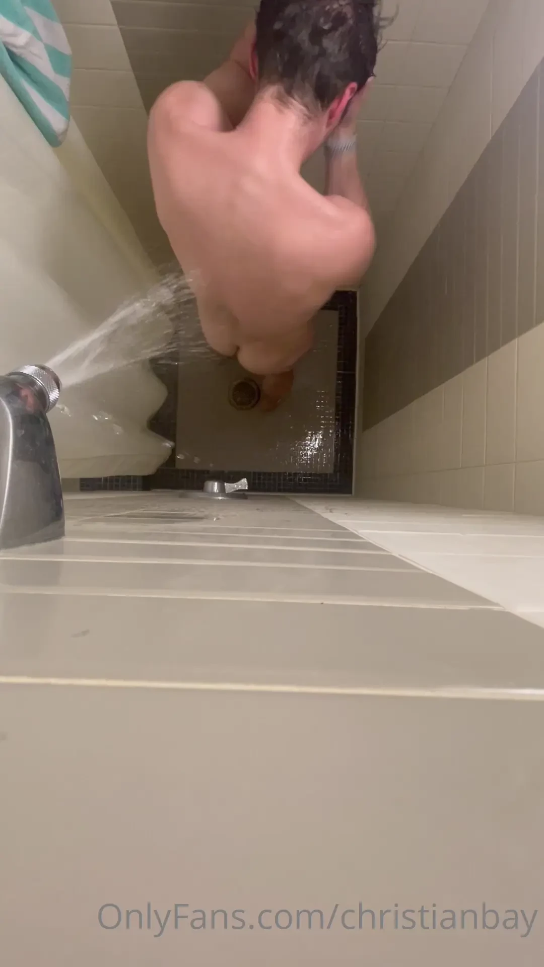 Spy on me in the gym showers it s okay i like when people watch 