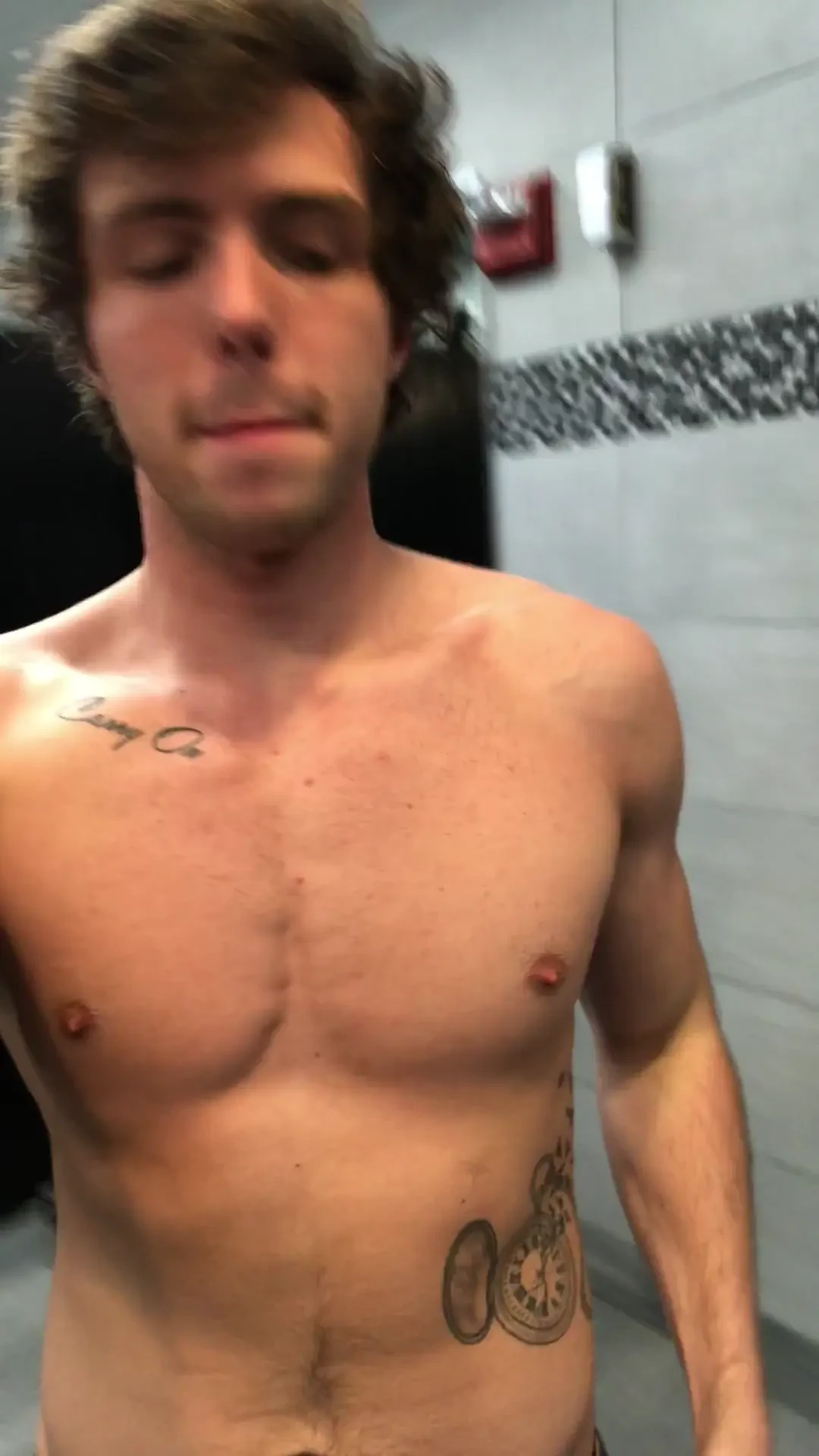 Halfway through the workout i always take a second to check myself out 