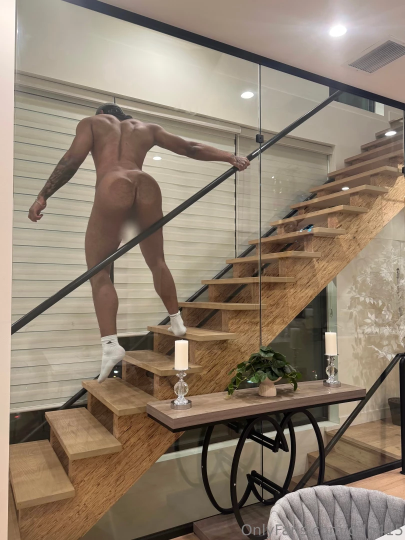 I just be walking around like this 