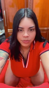 Buenas noches mi amor te imaginas agarrarme as en este sill n