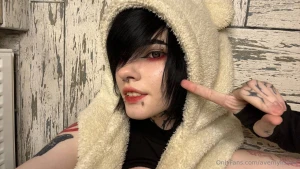 Teddy bear heat for this head very cute