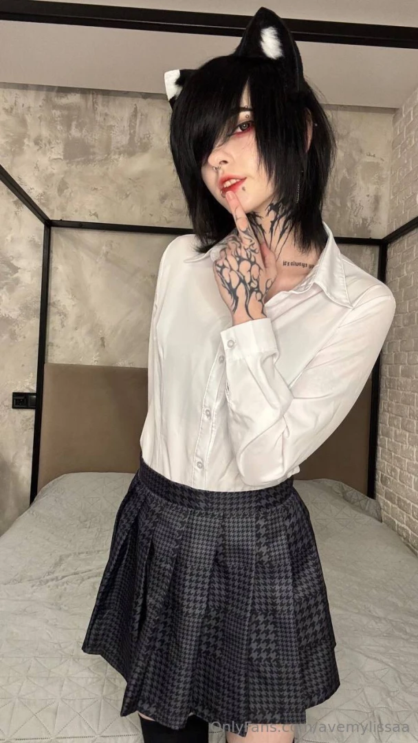 Very cute outfit maybe i should post more in it 