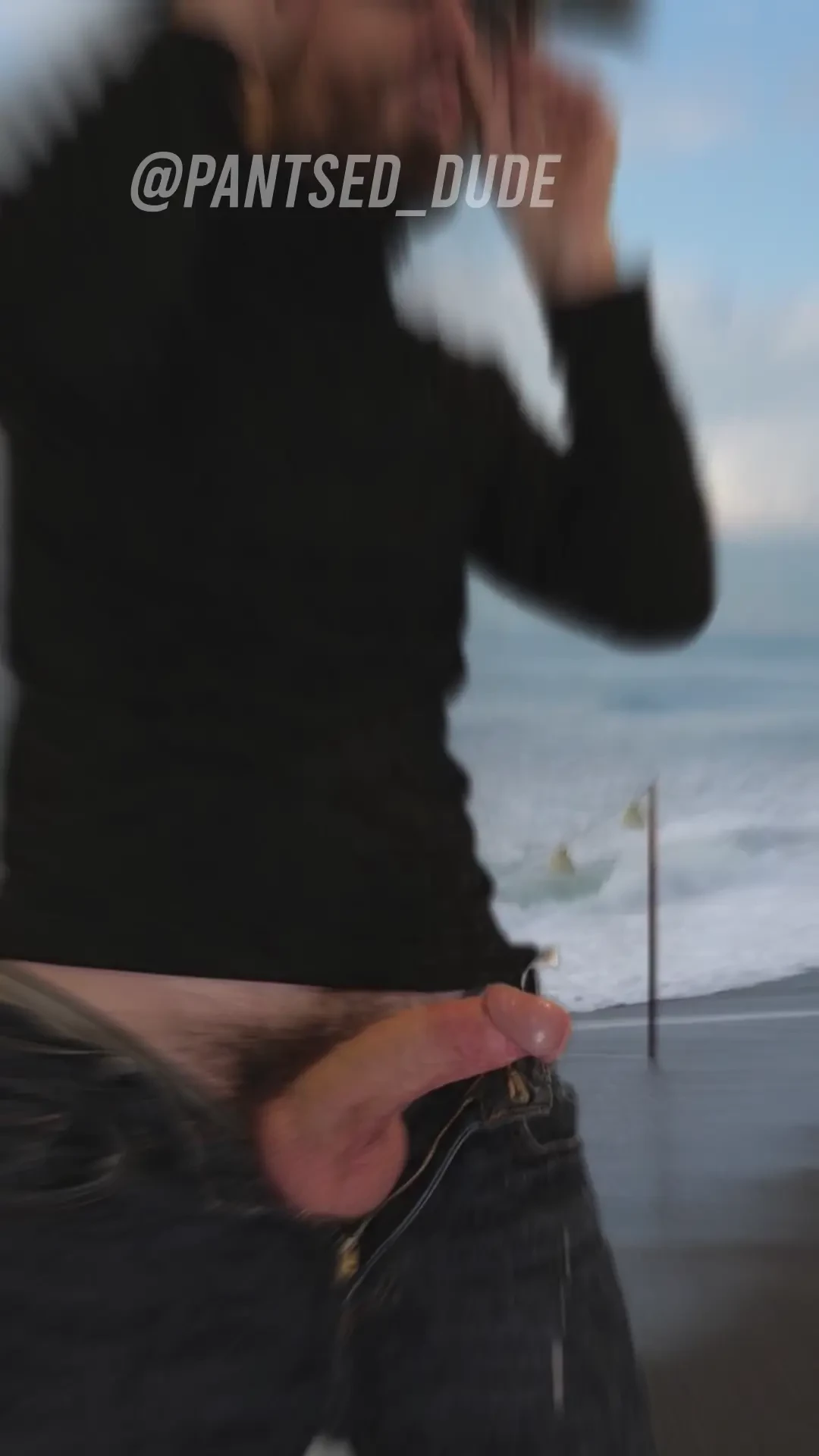 As promised here is the cumshot version of the eclipse video hope you 