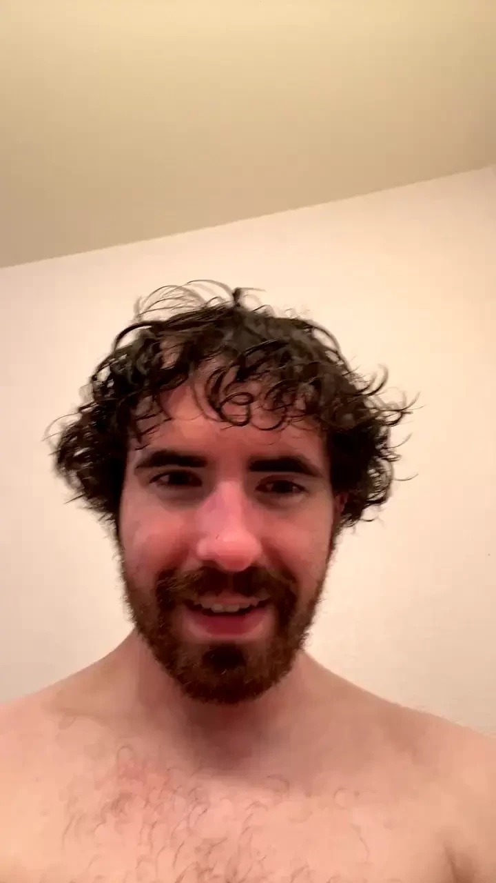 Skip to 2 minute mark my phone connected itself to a bluetooth speaker 