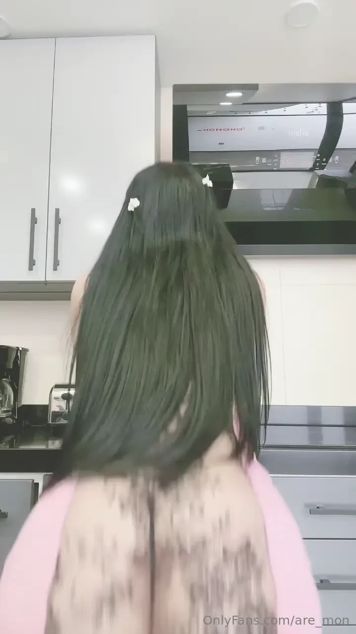 Que ganas de hacerlo en la cocina quien dice yo 