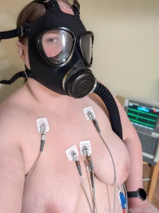 Wearing a gas mask while wired up to the ecg my heart was around 69 part 3